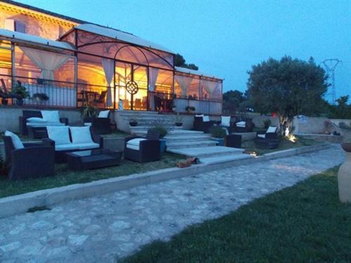 Domaine Saint Victor Hotell La Tour-dʼAigues Eksteriør bilde