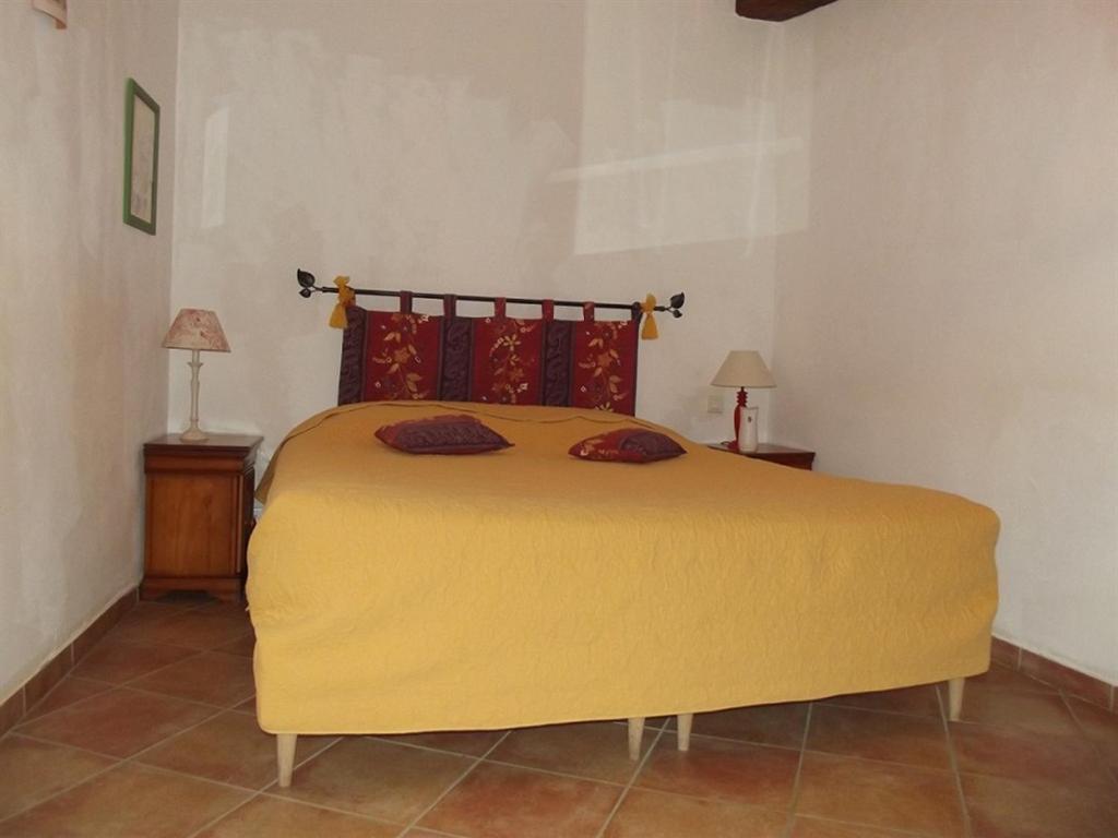 Domaine Saint Victor Hotell La Tour-dʼAigues Eksteriør bilde