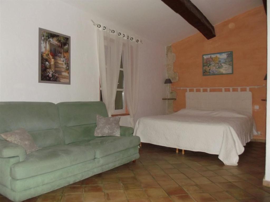 Domaine Saint Victor Hotell La Tour-dʼAigues Eksteriør bilde